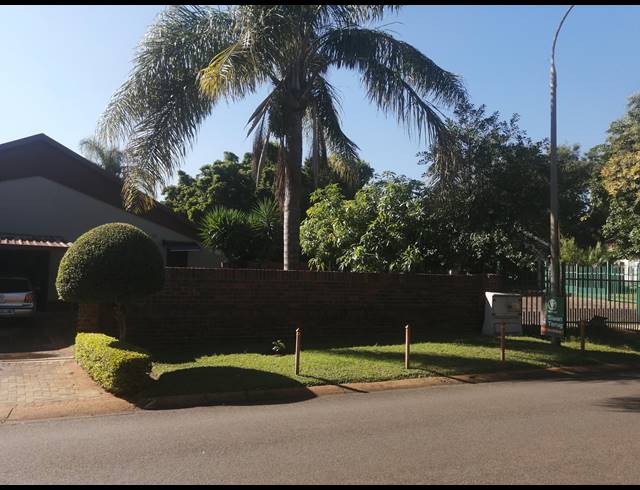 5 BEDROOM HOUSE TO LET IN PROTEA PARK
